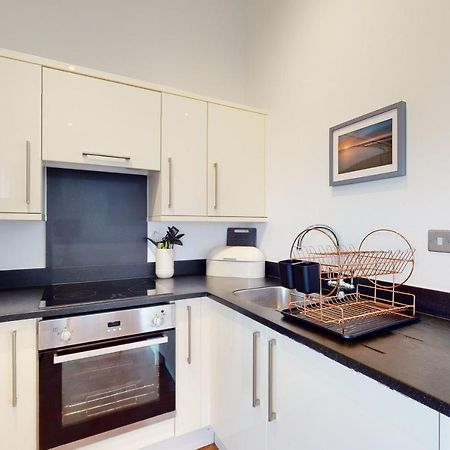 Crabbers' Wharf Aparthotel พอร์ตแลนด์ ภายนอก รูปภาพ