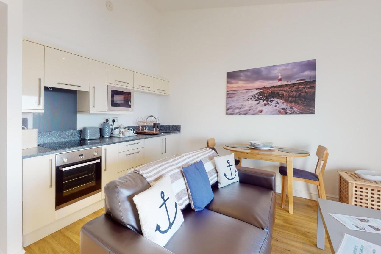 Crabbers' Wharf Aparthotel พอร์ตแลนด์ ภายนอก รูปภาพ