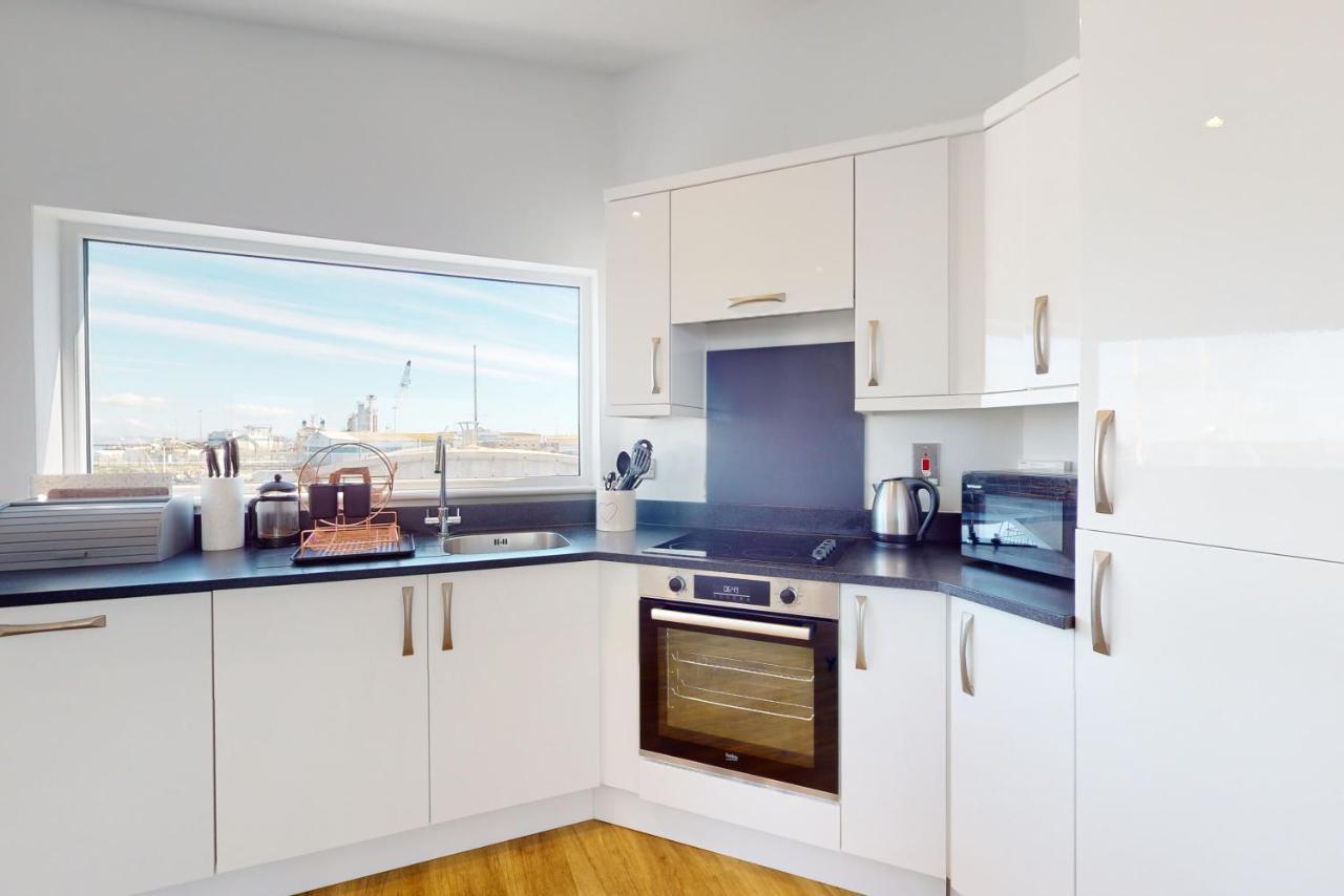 Crabbers' Wharf Aparthotel พอร์ตแลนด์ ภายนอก รูปภาพ