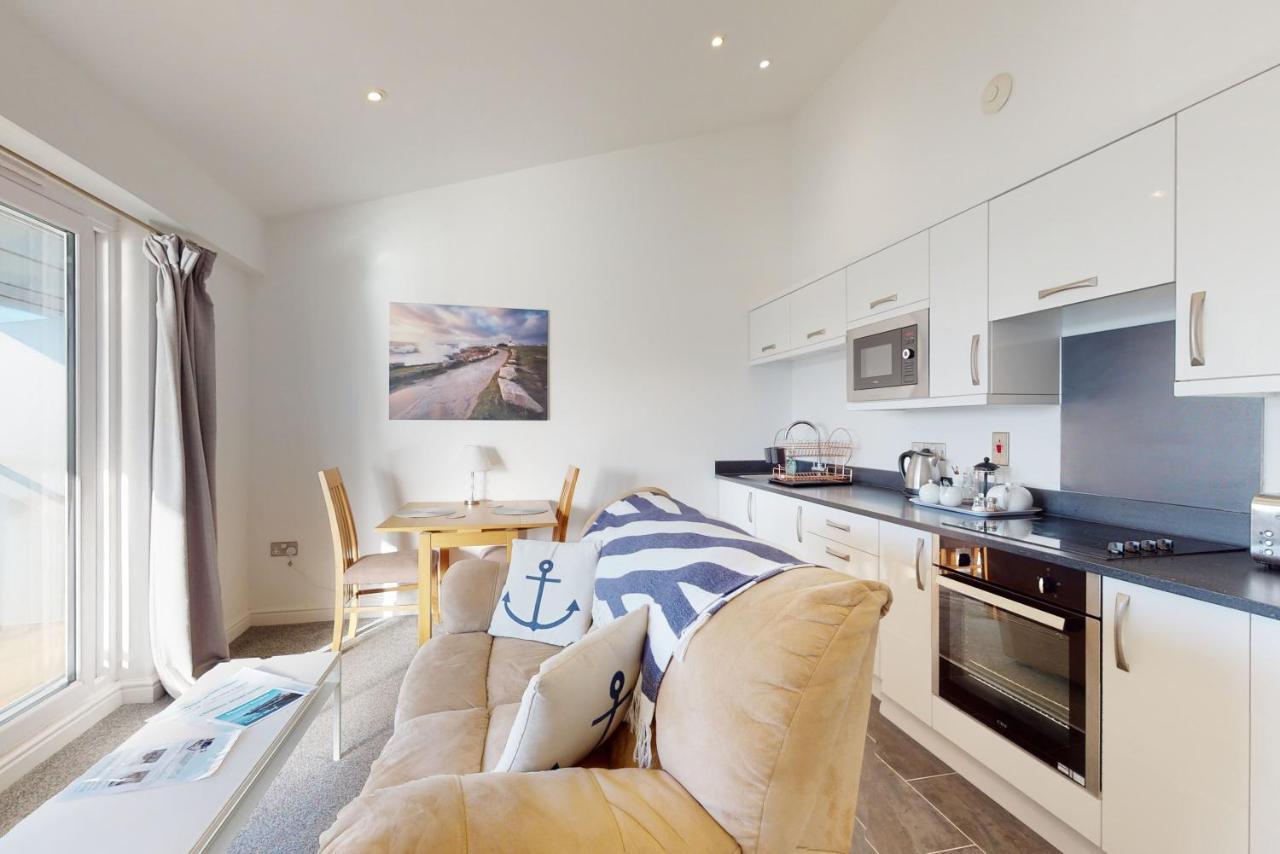 Crabbers' Wharf Aparthotel พอร์ตแลนด์ ภายนอก รูปภาพ