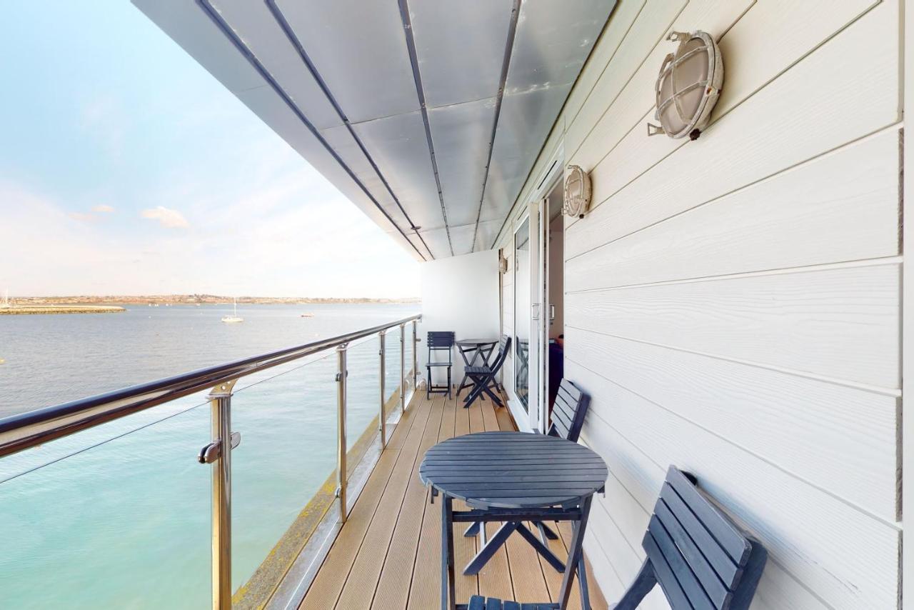 Crabbers' Wharf Aparthotel พอร์ตแลนด์ ภายนอก รูปภาพ