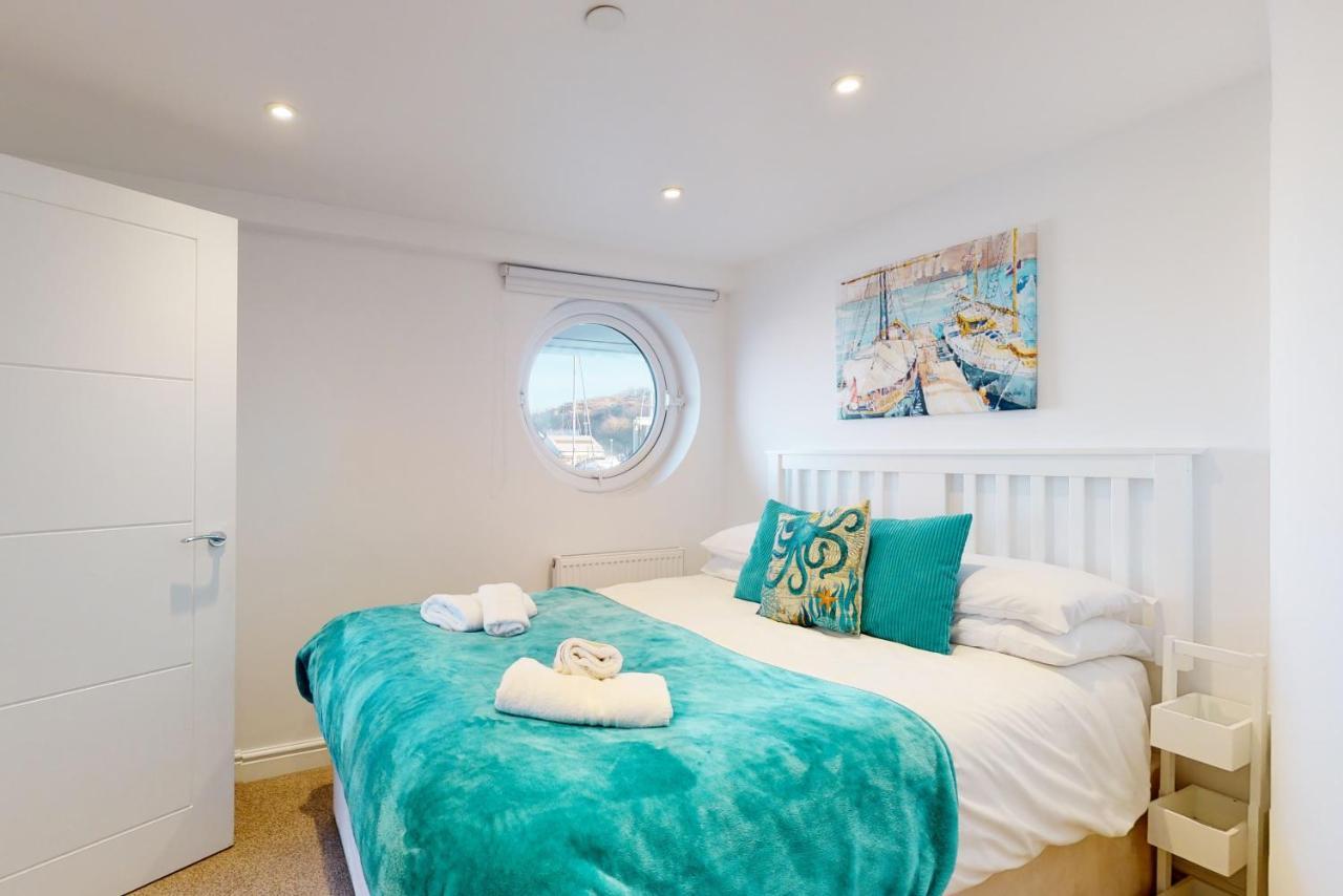Crabbers' Wharf Aparthotel พอร์ตแลนด์ ภายนอก รูปภาพ