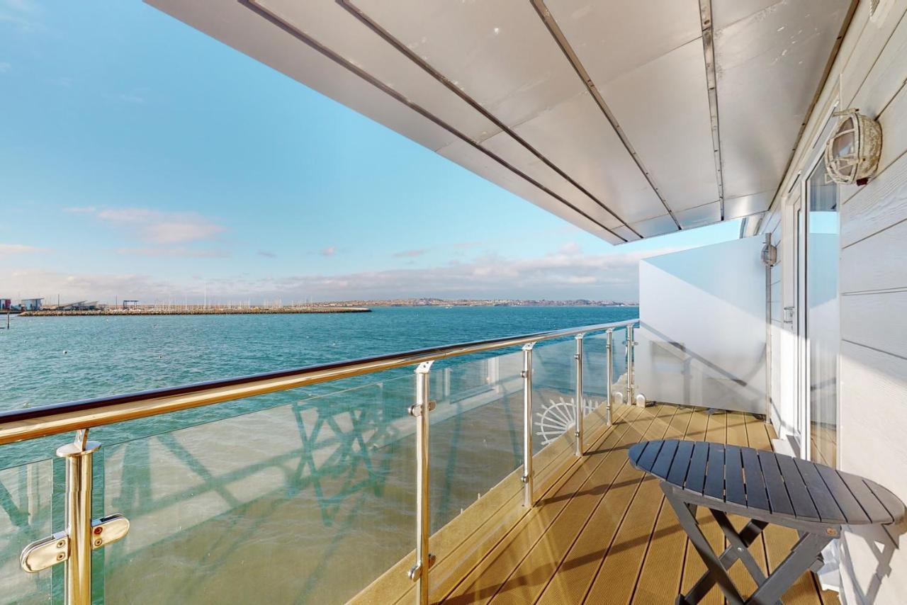 Crabbers' Wharf Aparthotel พอร์ตแลนด์ ภายนอก รูปภาพ
